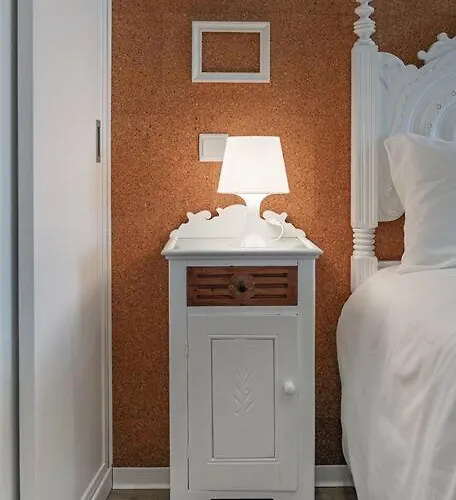 Super - Cork *